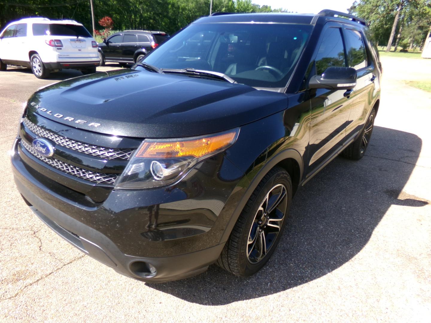 2015 Tuxedo Black Metallic /Black Ford Explorer Sport (1FM5K8GT1FG) with an 3.5L V6 Ecoboost engine, automatic transmission, located at 401 First NE, Bearden, AR, 71720, (870) 687-3414, 33.726528, -92.611519 - Photo#0